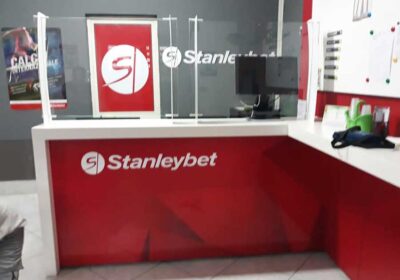 Mazzola Design S.r.l.s: allestimento Negozio “Stanleybet”
